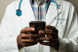 Messagenius, HIPAA compliant secure messaging for doctors